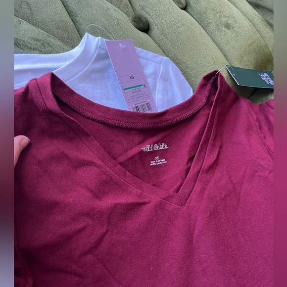 Wild fable / Target basic tees bundle. - Picture 2 of 4